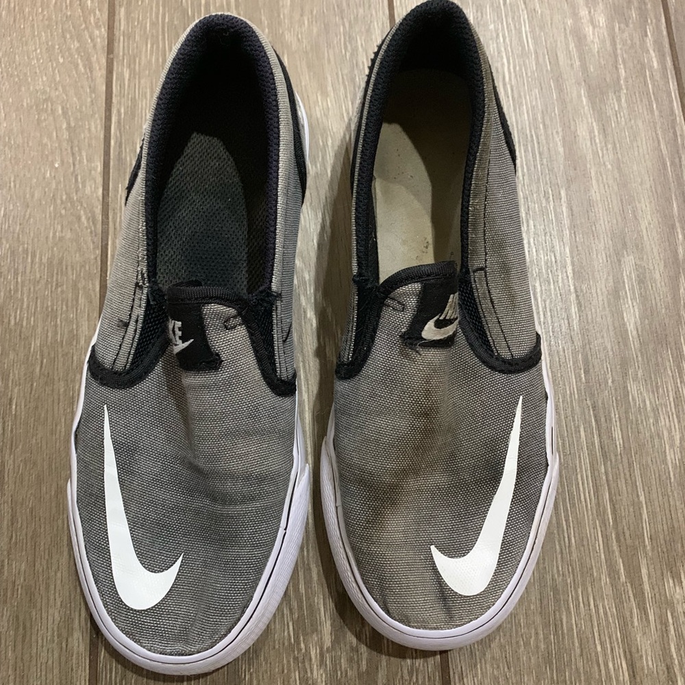 Nike Shoes Size 3.5 Youth